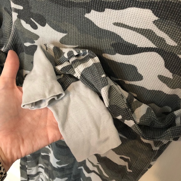 Bobi Camo Print Waffle Shirt ๐ - Picture 4 of 5